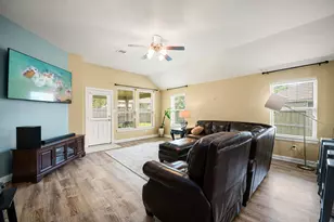14310 Brody Falls Ct, Houston, TX 77044 - Photo 25
