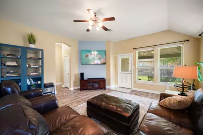 14310 Brody Falls Court, Houston, TX 77044 - Photo 11