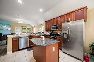 14310 Brody Falls Ct, Houston, TX 77044 - Photo 17