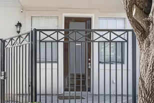 105 Detering St, Houston, TX 77007 - Photo 5