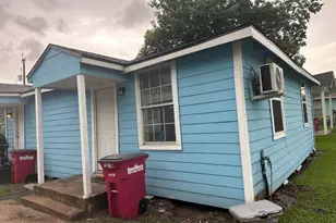 1016 W 5th St, Freeport, TX 77541 - Photo 1