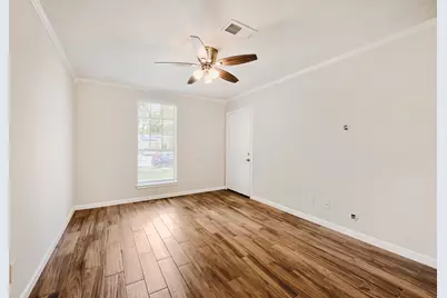 110 Stratmore Drive, Friendswood, TX 77546 - Photo 3