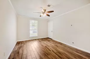 110 Stratmore Dr, Friendswood, TX 77546 - Photo 3