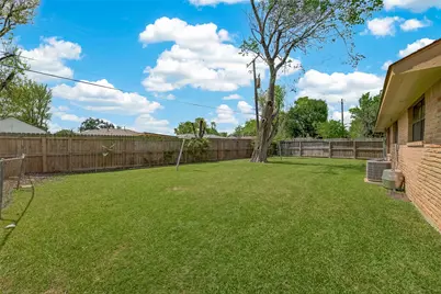 5707 Trafalgar Drive, Houston, TX 77085 - Photo 19
