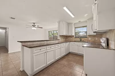 5707 Trafalgar Drive, Houston, TX 77085 - Photo 25