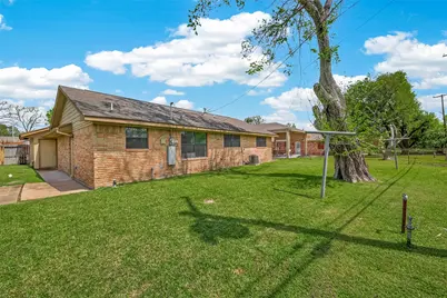 5707 Trafalgar Drive, Houston, TX 77085 - Photo 17