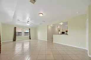 2831 Meiko Dr, Houston, TX 77045 - Photo 9
