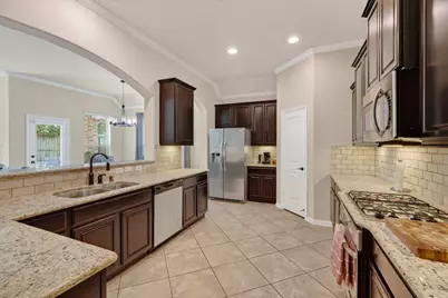 2 Arrowfeather Place, The Woodlands, TX 77389 - Photo 13