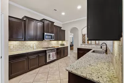 2 Arrowfeather Place, The Woodlands, TX 77389 - Photo 15