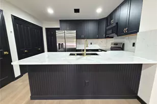 16800 Sugar Pine Dr, Houston, TX 77090 - Photo 3