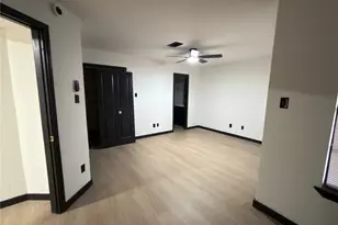 16800 Sugar Pine Dr, Houston, TX 77090 - Photo 5