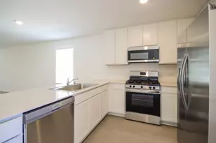 10706 Lavender Cotton Ln, Houston, TX 77016 - Photo 3