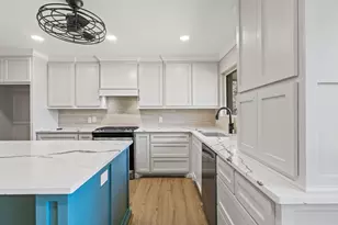 44271 Hwy 105, Batson, TX 77519 - Photo 9