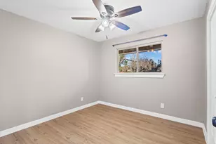 44271 Hwy 105, Batson, TX 77519 - Photo 23