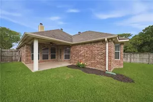 3801 Snowdance Ct, College Station, TX 77845 - Photo 33