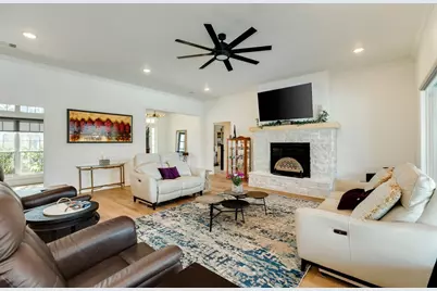 217 Arrowhead Drive, Lake Jackson, TX 77566 - Photo 7