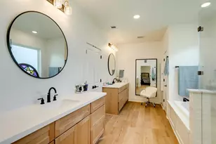 217 Arrowhead Dr, Lake Jackson, TX 77566 - Photo 19