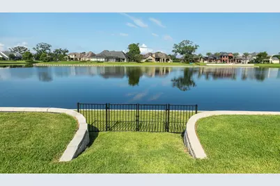 217 Arrowhead Drive, Lake Jackson, TX 77566 - Photo 31