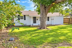 203 S Fig St, Sweeny, TX 77480 - Photo 1