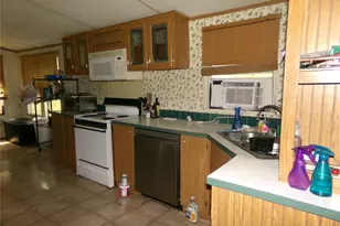 121 Lake Rd, Riverside, TX 77320 - Photo 11