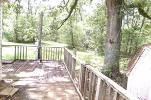 121 Lake Rd, Riverside, TX 77320 - Photo 19