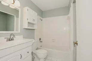 608 N Plantation Dr, Angleton, TX 77515 - Photo 11
