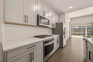 3405 Knighton Hill Dr, Houston, TX 77025 - Photo 17