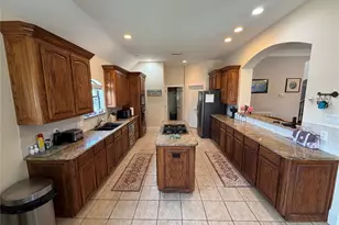 1113 Enchanted Oaks Dr, Angleton, TX 77515 - Photo 11