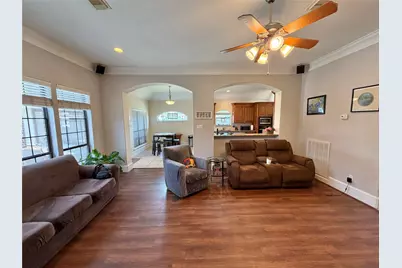 1113 Enchanted Oaks Drive, Angleton, TX 77515 - Photo 7
