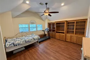 1113 Enchanted Oaks Dr, Angleton, TX 77515 - Photo 17