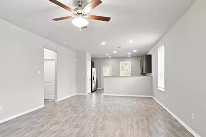 24710 Russet Bluff Trail, Houston, TX 77336 - Photo 5