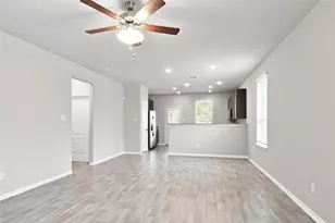 24710 Russet Bluff Trl, Houston, TX 77336 - Photo 5
