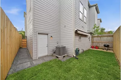 1910 Fletcher Street, Houston, TX 77009 - Photo 3