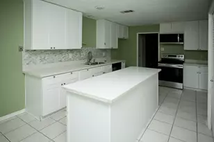 6318 Crakston St, Houston, TX 77084 - Photo 9
