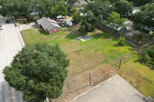 1402 Avenue D, Katy, TX 77493 - Photo 1