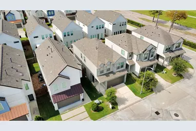 4423 Santorini Lane, Houston, TX 77045 - Photo 5