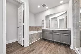 4423 Santorini Ln, Houston, TX 77045 - Photo 23