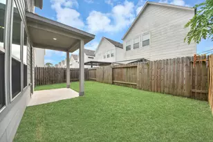 4423 Santorini Ln, Houston, TX 77045 - Photo 35