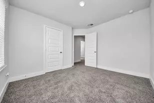 4423 Santorini Ln, Houston, TX 77045 - Photo 37