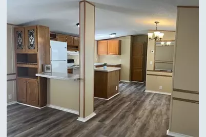 14235 E Ravine Run, Willis, TX 77318 - Photo 5