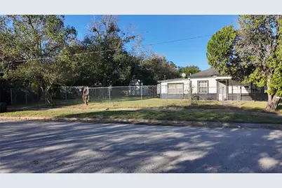 7358 Forrestal Street, Houston, TX 77033 - Photo 25