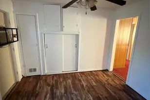 7358 Forrestal St, Houston, TX 77033 - Photo 9