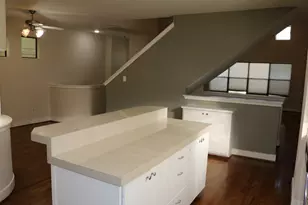 1046 W 25th St, Houston, TX 77008 - Photo 13