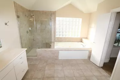 1046 W 25th Street, Houston, TX 77008 - Photo 19