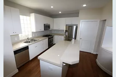 1046 W 25th Street, Houston, TX 77008 - Photo 11