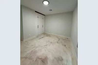 924 S 1st Street, Conroe, TX 77301 - Photo 5