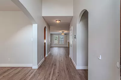 17818 Serene Shore Drive, Cypress, TX 77429 - Photo 5