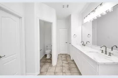 6527 Hunters Trace Lane, Baytown, TX 77521 - Photo 19