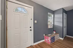 216 Burr St, Houston, TX 77011 - Photo 3