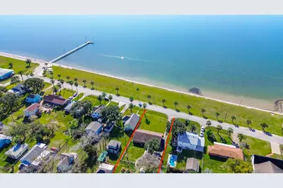 124 S Bay Boulevard, Palacios, TX 77465 - Photo 3